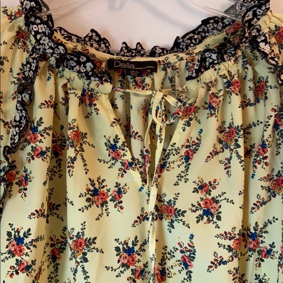 Dalia Top - Picture 5 of 6